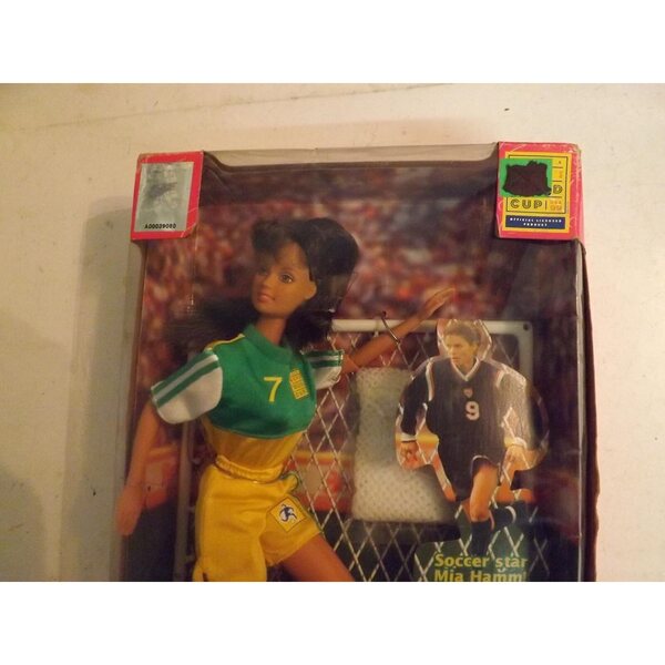 Barbie Soccer Teresa von Mattel – Fußballpuppe mit komplettem Zubehör