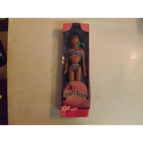 Kira Friend of Barbie Pearl Beach mit Farbwechselring und Zubehör