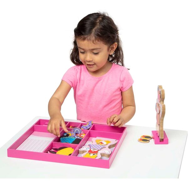 Magnetisches Holzspielset „Minnie & Daisy“ mit Kleidung und Accessoires von Melissa & Doug