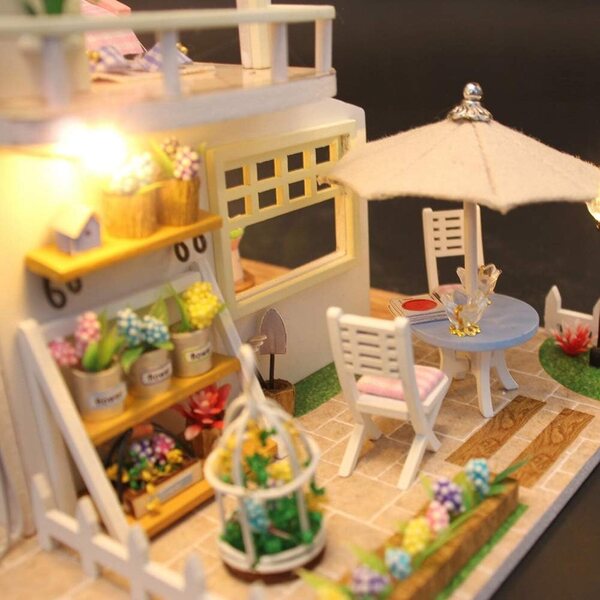 Casa delle Bambole in Legno Fai-da-te con Luci LED - Kit Realistico per Bambini
