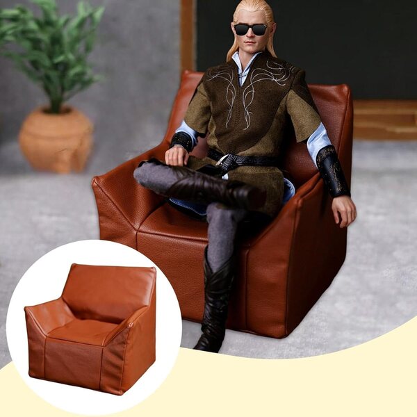 1/6 Miniatursofa aus braunem PU-Leder für Puppenhaus und Diorama