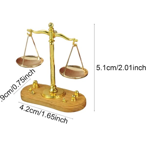 Bilancia Vintage Miniatura 1:12 in Ferro per Casa delle Bambole Decorativa