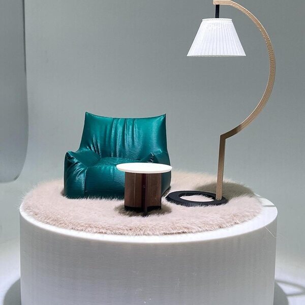 1/12 Miniatur-Möbelset für Puppenhaus mit Sofa, Lampe und Couchtisch