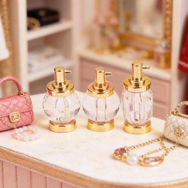 Set 3 Profumi Miniatura Casa delle Bambole Accessori 1:12 in Lega e Vetro Oro