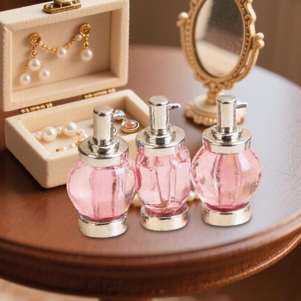 3 Mini-Parfums aus Legierung und Glas für Puppenhäuser 1:12 – dekorative Accessoires
