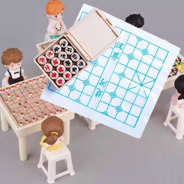 Chinesisches Miniaturschachspiel aus stabilem PP für Puppenhäuser und Dekorationen