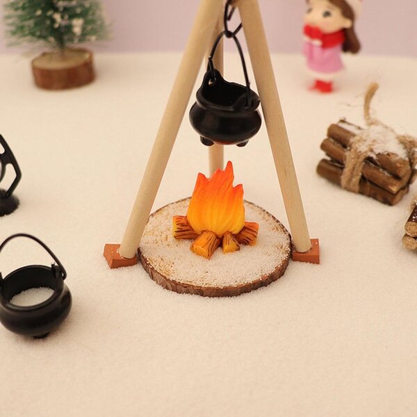 1:12 Miniatur-Camping-Küchenset mit Feuer, 14-teilig für Puppenhäuser