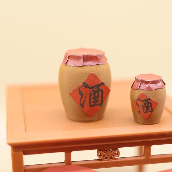 Chinesisches Miniatur-Weinglas für Puppenhäuser und Dioramen