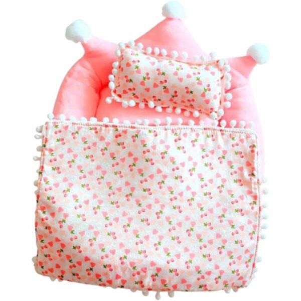 Letto Portatile per Bambole in peluche rosa con trapunta e cuscino, M 32x30 cm
