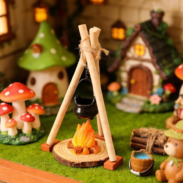 Mini Set Falò in Miniatura 1:12 per Giardino delle Fate - Legno, Resina e Argilla