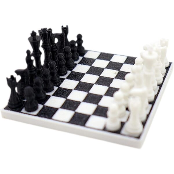 1:12 Miniatur-Schachbrett für Puppenhäuser aus PLA mit 32 Teilen