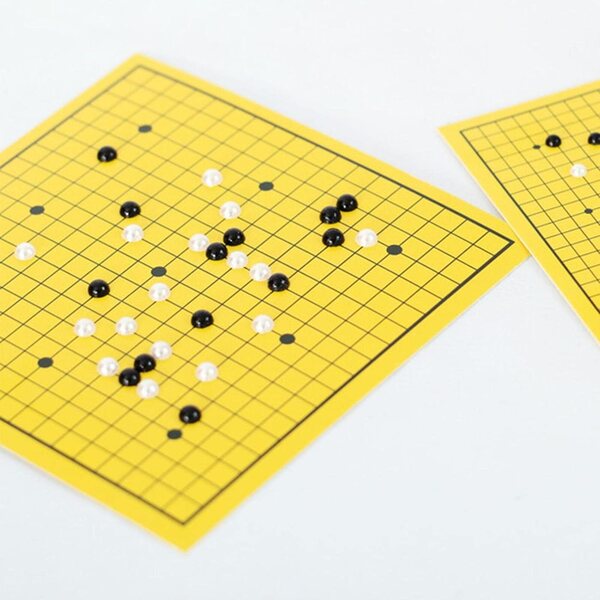 Mini-Puppenhaus 1:12 mit Weiqi-Miniaturspiel aus strapazierfähigem Karton