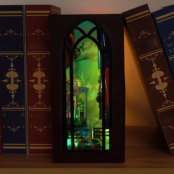 DIY-Bücherregal-Einsatzset mit integriertem LED-Licht und transparenter Staubschutzhülle