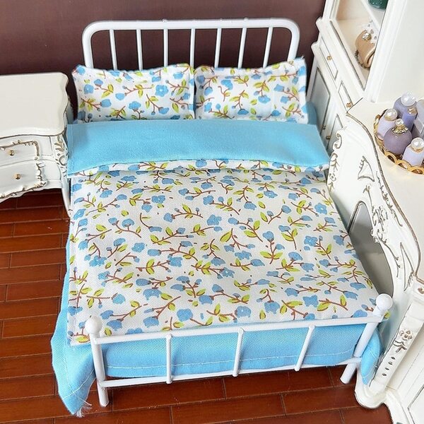Set biancheria da letto per casa delle bambole 1/12 in tessuto realistico RKJRTK