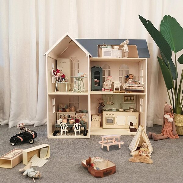 Holztisch- und Stuhlset für Puppenhaus – DIY-Miniatur