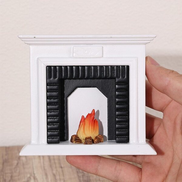 Mini Caminetto Casa delle Bambole in Legno Betulla e Resina, Decorazione Invernale 10,5x9x3 cm