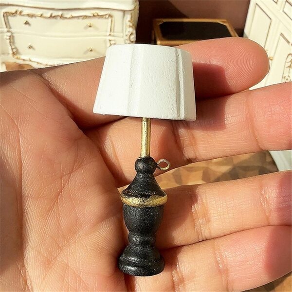 Lampada da tavolo in miniatura in legno per case delle bambole scala 1/12 - CAZSTYK