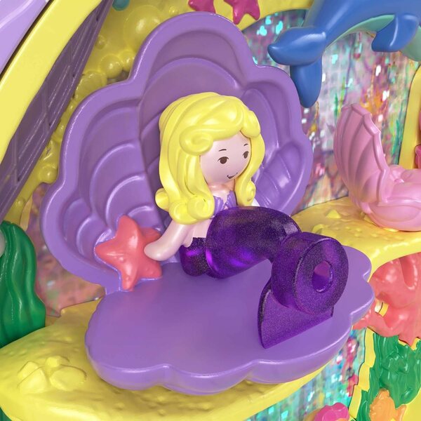 Polly Pocket Mermaid Dreams Kompaktes U-Boot mit 2 Meerjungfrauen, Ring und goldener Truhe