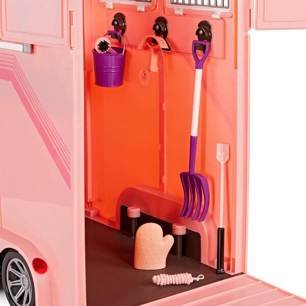 Our Generation Set Rimorchio per Cavalli Rosa 'Mane to Travel' - Accessori per Bambole 46 cm
