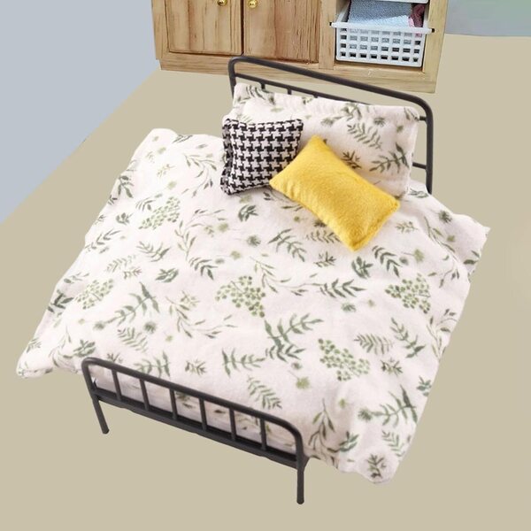 1:12 Miniaturbett für Haus und Puppen aus Eisen und Stoff mit europäischem Design