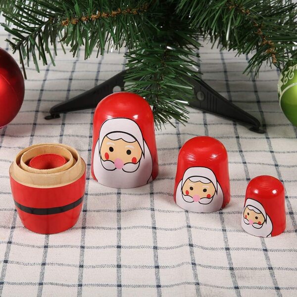 Set aus weihnachtlichen Matroschka-Puppen aus Holz von SIXRUN – handbemalte Weihnachtsdekoration
