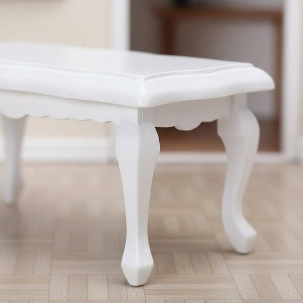 Tavolino in Miniatura 1:12 in Legno di Betulla per Casa delle Bambole, Design Elegante
