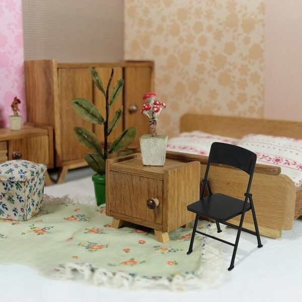 Sedia pieghevole in miniatura 1/6 con supporto stabile e design realistico in PVC