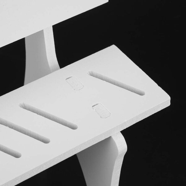 Set aus 4 Mini-Gipsstühlen für Puppen mit hängenden Füßen, Schreibtisch und Heimdekoration