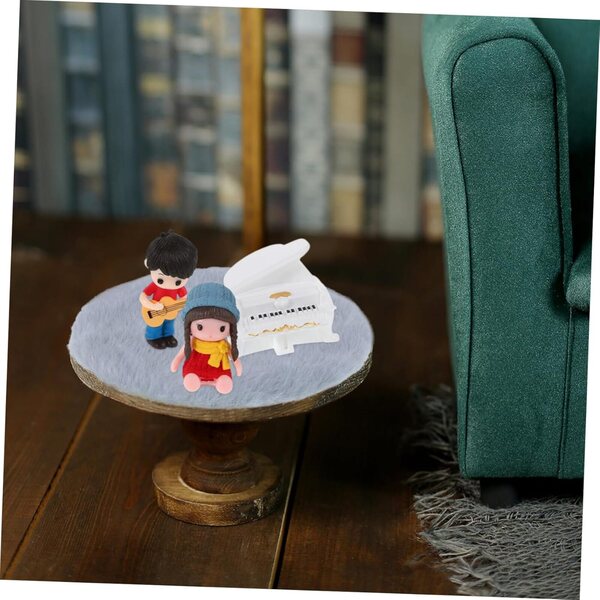Miniatur-Klavier- und Gitarristenfigur aus Kunstharz für Heim- und Bürodekoration