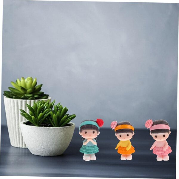 4 Statue Bambola Ragazza in PVC per Decorazione Torte e Eventi 5x3x2 cm