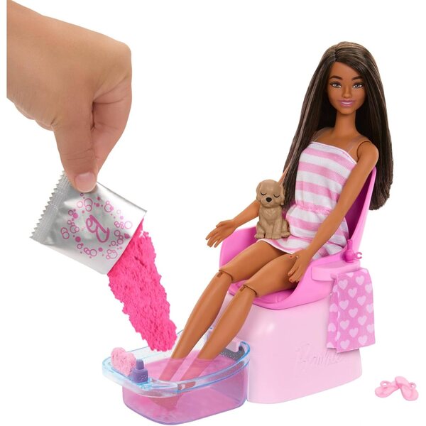 Barbie Mani-Pedi Spa Playset con Bambola Bruna, Cucciolo e Accessori Magici