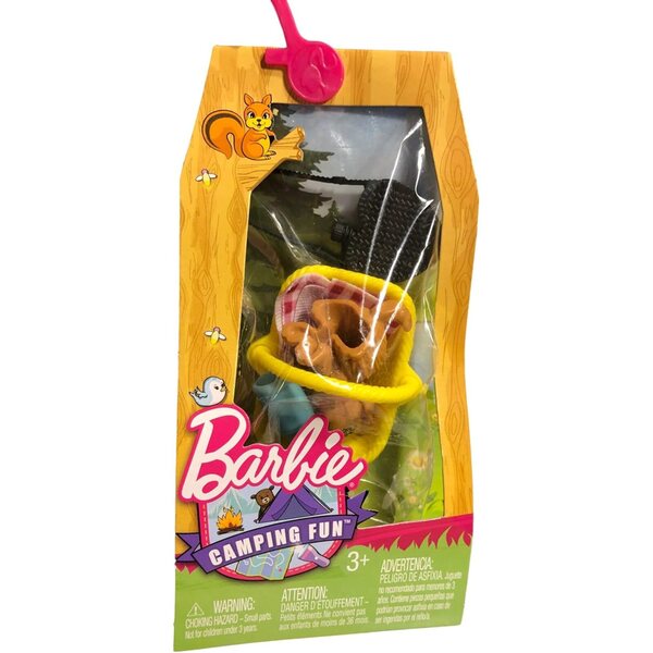 Barbie Set Accessori Picnic Camping Puppy 5 Pezzi con Cucciolo e Cestino Elegante