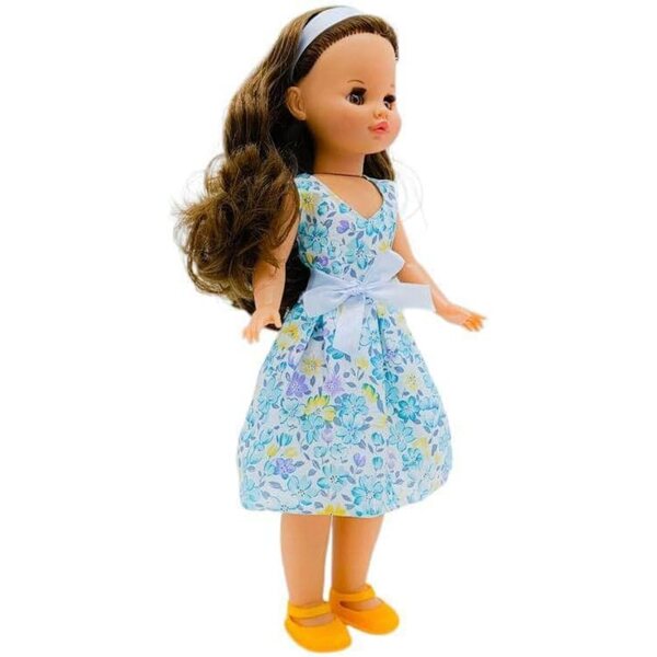 Set aus Kleidung, Schuhen und Accessoires für Sintra-, Simona- und Nancy-Puppen – Folk Artesanía Blu