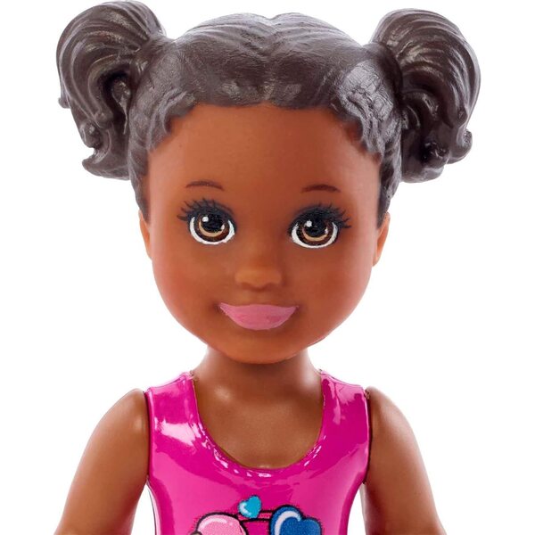 Barbie Skipper Babysitters Inc. Puppe mit Zubehör für Babysitter-Spiele
