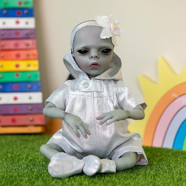 Silikon-Alien-Rebirth-Puppe, 38 cm – realistisch, weich, mit abnehmbarer Kleidung