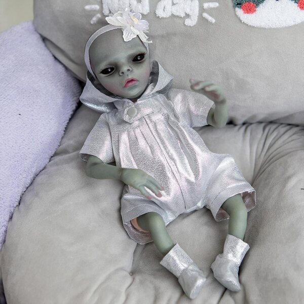 Silikon-Alien-Rebirth-Puppe, 38 cm – realistisch, weich, mit abnehmbarer Kleidung