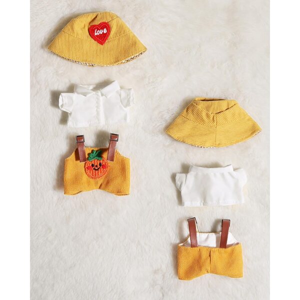 Schickes Kleidungsset für 17 cm große Puppen mit gelbem Strampler, Mütze und Accessoires
