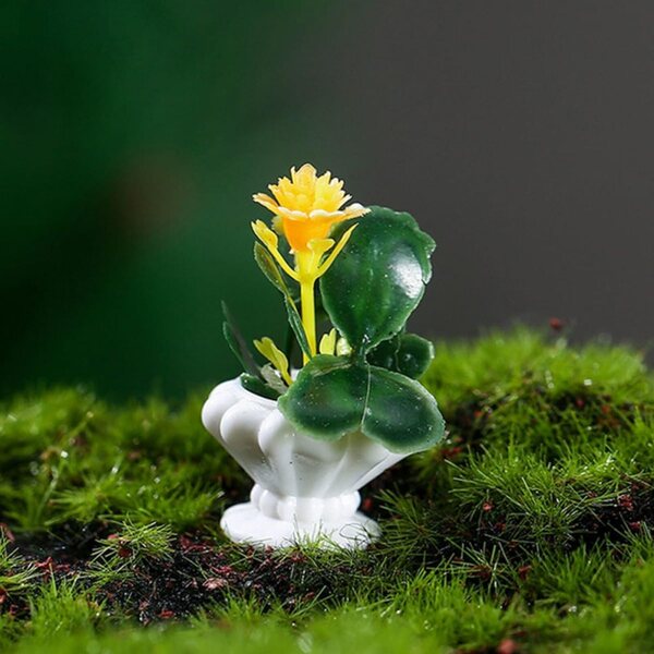Hemobllo Set vun 8 Miniaturharz Bonsai fir Heem a Gaart Dekoratioun.