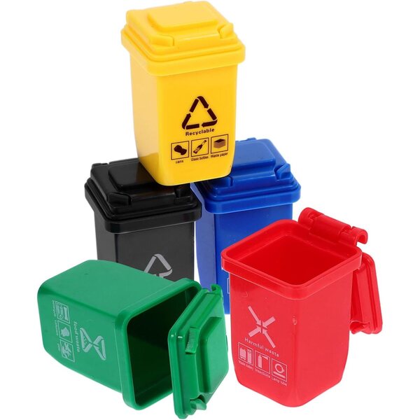 Hemobllo Mini Garbage Barrels 5 Pieces for Dollhouse Decorative in Plastic