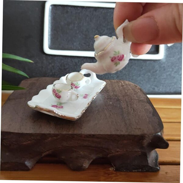 Set miniatural din ceramică pentru casă de păpuși Hemobllo, cești realiste și ceainic