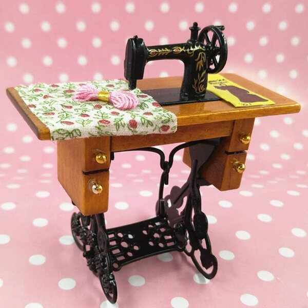 1:12 Miniatur-Vintage-Nähmaschine für Puppenhaus, ungiftiges Material
