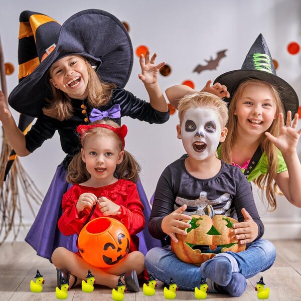 Set vu 50 Halloween Harz Miniaturen mat Hexen Hut fir Heem a Gaart Dekoratioun