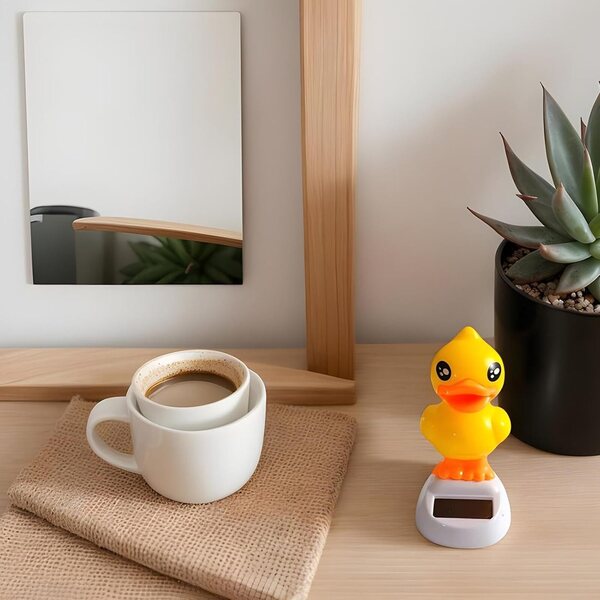 Pato Dancing Yellow Solar Energy für Auto und Schreibtisch 11 cm
