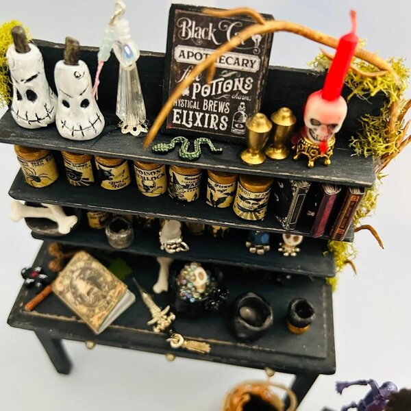 Mini-Aorvoras-Harzschlangen für Dekorationen, 50 Stück, kleine Größe 8x17mm