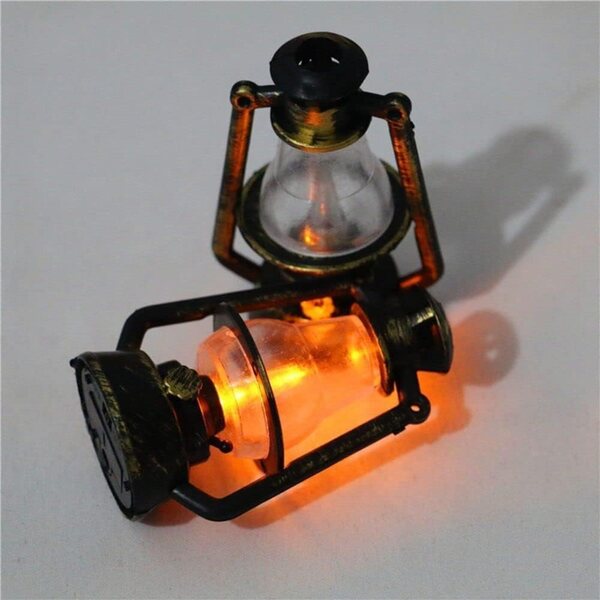 Vintage Miniatur Ueleg Lantern fir Poppenhaus Zeen Dekoratioun