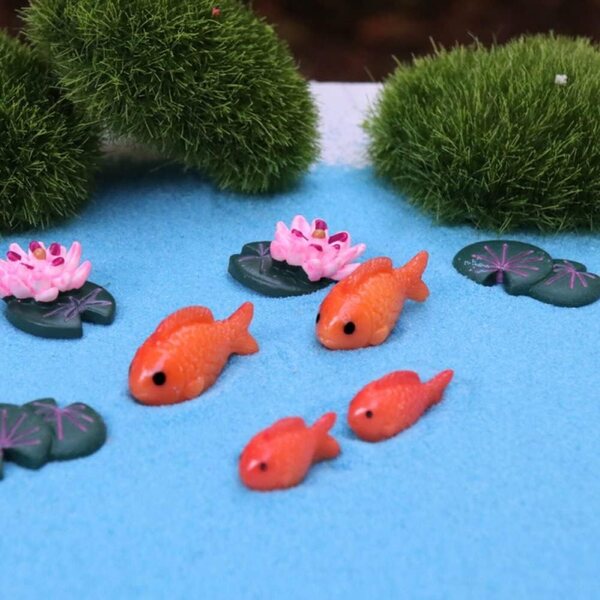 Figurines miniatures de poissons rouges en résine pour jardins fleuris et décorations