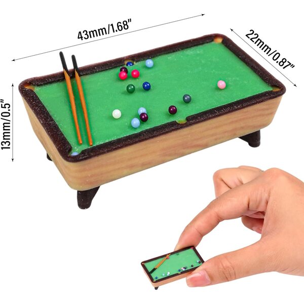 Miniatura kulečníkového stolu v měřítku 1/64 s příslušenstvím k domečku pro panenky