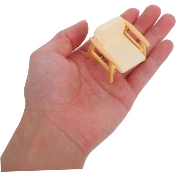 Toyvian Mini Vintage Beige Sessel für Micclothingisaggi und Puppenhäuser 2 Stk