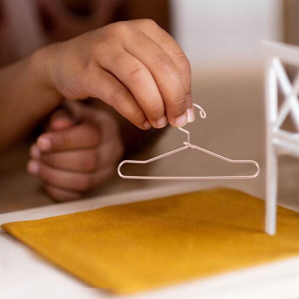 Hemobllo Mini cintres en métal pour poupées 7,5 cm or rose - Lot de 10 unités