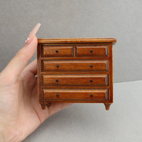 Armadietto antico miniatura 5 cassetti in legno castagno 1:12 per case delle bambole